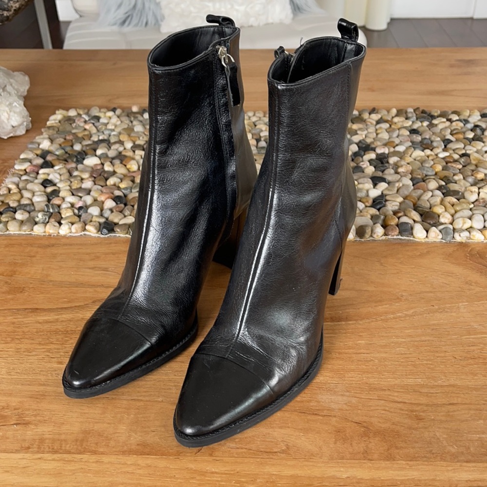Perfect black cap toe booties